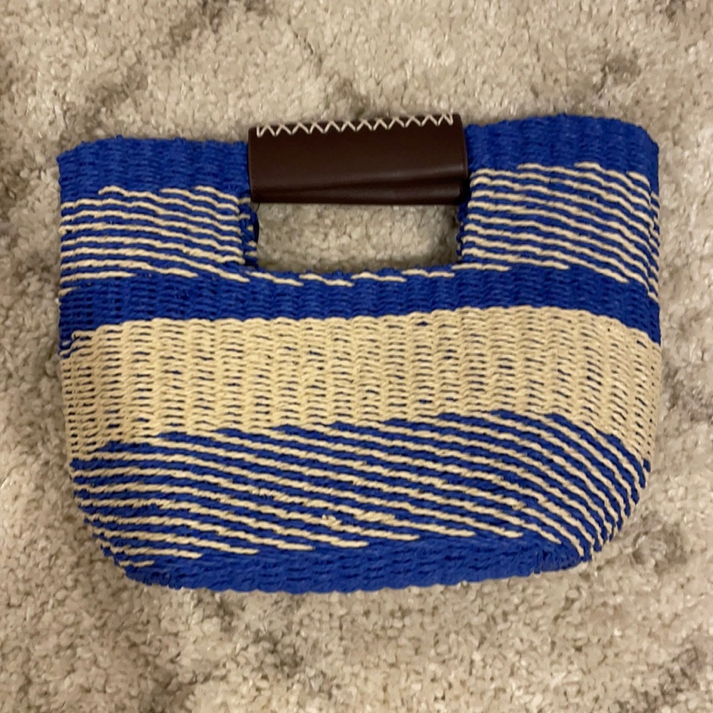 Straw bag